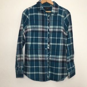 Banana republic teal plaid shirt with ruffle Small